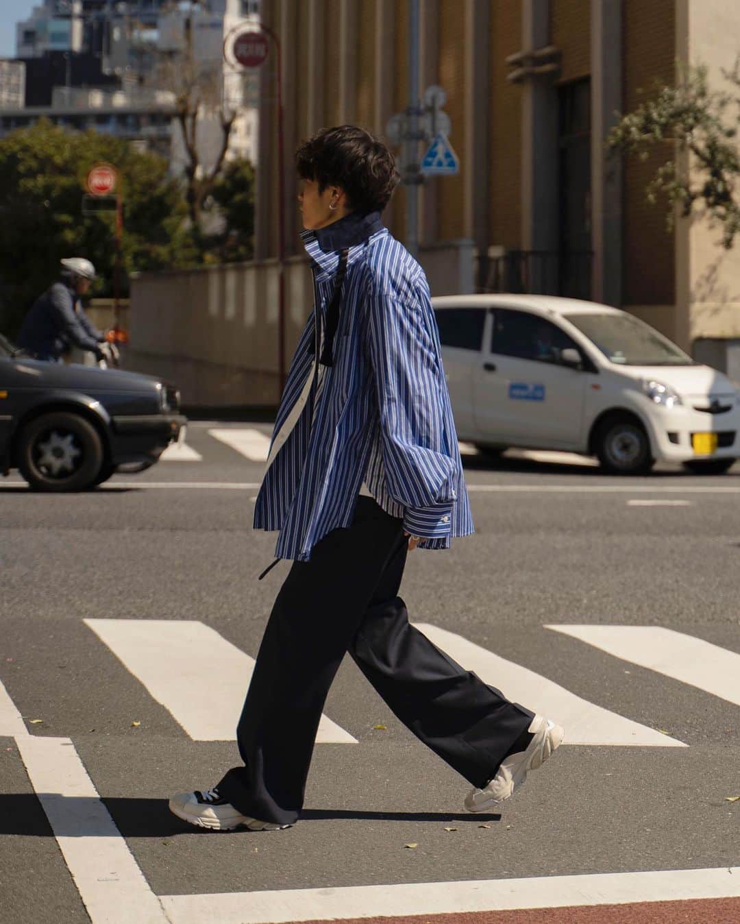 Ryoさんのインスタグラム写真 - (RyoInstagram)「ㅤㅤㅤㅤㅤㅤㅤㅤㅤㅤㅤㅤㅤ 毎シーズン、ストライプシャツ買ってる気がする笑 ㅤㅤㅤㅤㅤㅤㅤㅤㅤㅤㅤㅤㅤ #sacai #sacaiman #ion #ryotakashima」3月30日 21時45分 - ryo__takashima