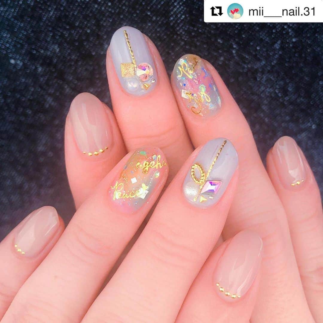 のインスタグラム：「@mii___nail.31 さん PLANET NAIL Basic Line PLB14 トレミーの秘密 を使用したネイルアレンジのご紹介ありがとうございます💅 ・ #planet_jp#planet nail #Repost @mii___nail.31 with @get_repost ・・・ . . ‪ꫛꫀꪝ✧‧˚nail.‬ . . . . . #nail#nails#美甲#selfnail#セルフネイル#セルフネイル部#セルフネイル初心者#シンプルネイル#ポリッシュネイル#ポリッシュ派#マニキュア#ネイル好きな人と繋がりたい#100均ネイル #キャンドゥ#リキュールネイル #ダイソー#ユーアーグラム #パラドゥ#パラドゥネイル部 #スキューズミー#グロッシーコート#グレージュ #プラネットネイル#トレミーの秘密 #ニュアンスネイル#カラフルネイル#ビジューネイル」