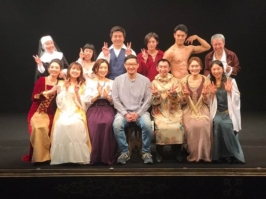 中島早貴さんのインスタグラム写真 - (中島早貴Instagram)「東京マハロ第23回公演 #彼の名はレオナルド ご来場くださった皆様 ほんとーにありがとうございました！！！👨🏻‍🎨✨ . マハロさんに出演できて本当に感謝です。 この出逢いに感謝🙏🏻✨ やっぱり大好きだ。 観に来てくれるお客様も友達も絶対に楽しんでくれるんだよなぁ🤔 マハロさんにハズレなし！です！！！ . 土日の公演は自粛となってしまい、楽しみにしてくださってた方には本当に申し訳ありませんでしたが、やれるところまでやらせて頂きました。 どうか、劇場でまたみなさんの笑顔がみられますよーに🙏🏻✨ 本当にありがとうございました！！ - #東京マハロ #彼の名はレオナルド #彼ナルド」3月30日 17時33分 - saki__nakajima__uf