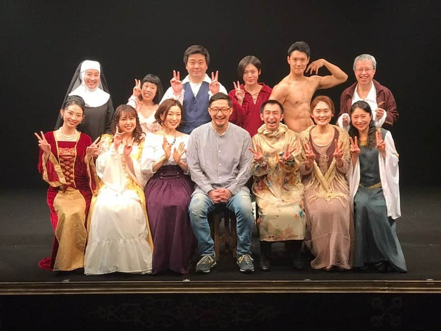 中島早貴さんのインスタグラム写真 - (中島早貴Instagram)「東京マハロ第23回公演 #彼の名はレオナルド ご来場くださった皆様 ほんとーにありがとうございました！！！👨🏻‍🎨✨ . マハロさんに出演できて本当に感謝です。 この出逢いに感謝🙏🏻✨ やっぱり大好きだ。 観に来てくれるお客様も友達も絶対に楽しんでくれるんだよなぁ🤔 マハロさんにハズレなし！です！！！ . 土日の公演は自粛となってしまい、楽しみにしてくださってた方には本当に申し訳ありませんでしたが、やれるところまでやらせて頂きました。 どうか、劇場でまたみなさんの笑顔がみられますよーに🙏🏻✨ 本当にありがとうございました！！ - #東京マハロ #彼の名はレオナルド #彼ナルド」3月30日 17時33分 - saki__nakajima__uf