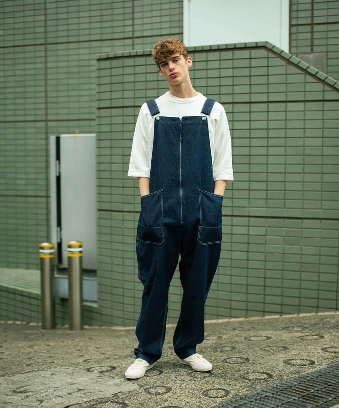 ジョンブルさんのインスタグラム写真 - (ジョンブルInstagram)「. GOOD THINGS vol.1﻿ 2020 SPRING SUMMER﻿ ﻿ ﻿ 日常に寄り添う良いモノを今の気分に合わせたスタイリングでご紹介致します。﻿ ﻿ ﻿ #johnbull #johnbullprivatelabo #johnbullmens #mensfashion #springsnap #summersnap #coordinate #johnbulldenim #newarrival #denimsalopette #denimjacket #salopette #overalls #2020ss #ジョンブル #ジョンブルプライベートラボ #メンズファッション #ジョンブルデニム  #デニムジャケット#サロペット #オーバーオール #春服 #新作入荷 #2020年春夏 #コーディネート」3月30日 18時05分 - johnbull_private_labo