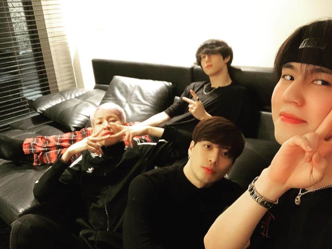 BamBam のインスタグラム：「Chill」