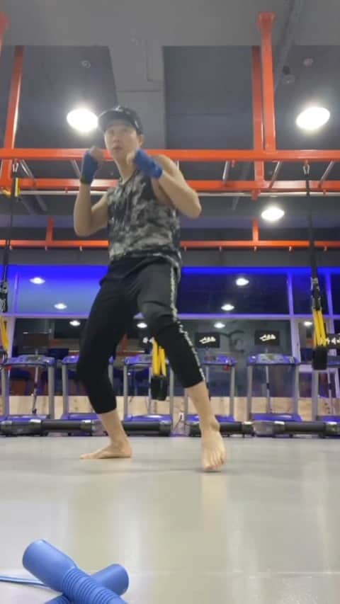 のインスタグラム：「🥊🔥」