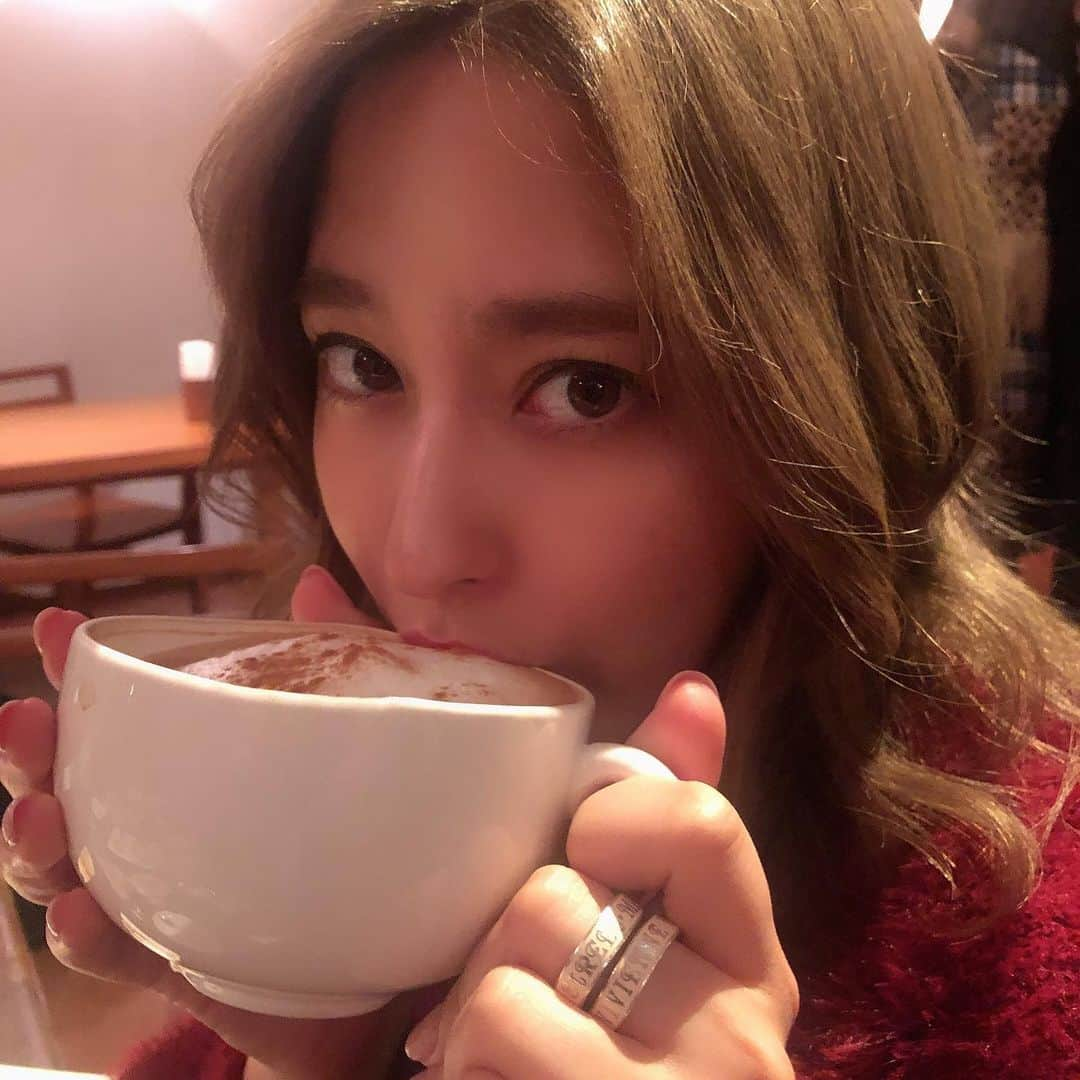 平田梨奈さんのインスタグラム写真 - (平田梨奈Instagram)「☕️」3月30日 20時28分 - hirari_official