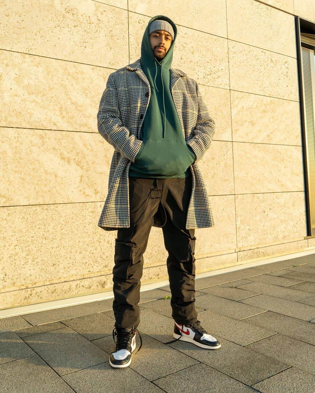 カリム・ベララビのインスタグラム：「a walk on sunset. 🌅」