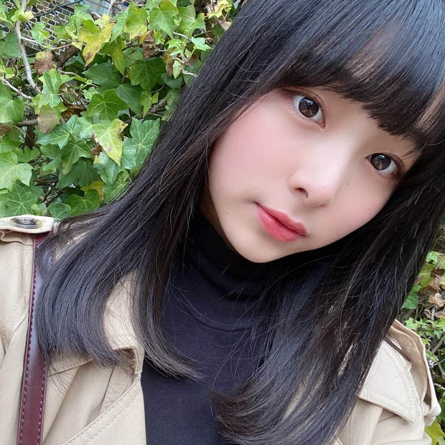 栗田桃花さんのインスタグラム写真 - (栗田桃花Instagram)「2020.3.30 今日で16歳になりました！！ たくさんのお祝いありがとうございます💕💕 そしてインスタライブ来てくれた方！ありがとうございました(≧ω≦) 16歳のくりもももよろしくお願いします🥰 ・ #誕生日 #16歳 #実は #少し髪切ったよ #どうかな」3月30日 22時45分 - kurimomo330