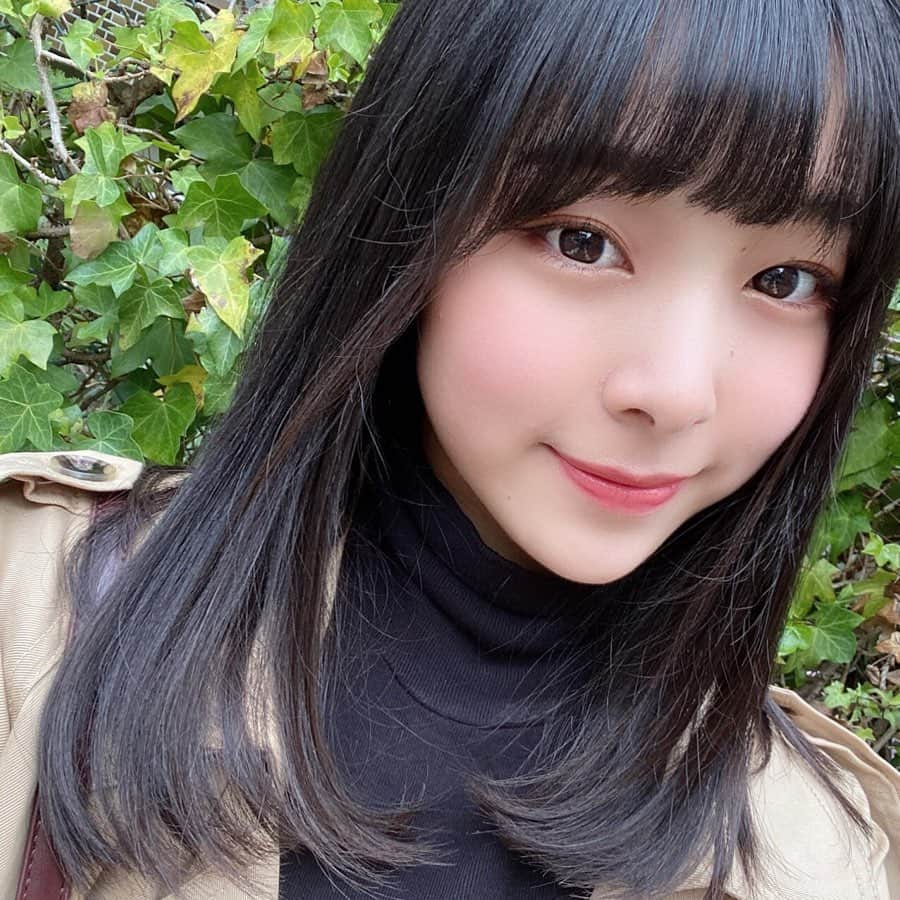 栗田桃花さんのインスタグラム写真 - (栗田桃花Instagram)「2020.3.30 今日で16歳になりました！！ たくさんのお祝いありがとうございます💕💕 そしてインスタライブ来てくれた方！ありがとうございました(≧ω≦) 16歳のくりもももよろしくお願いします🥰 ・ #誕生日 #16歳 #実は #少し髪切ったよ #どうかな」3月30日 22時45分 - kurimomo330