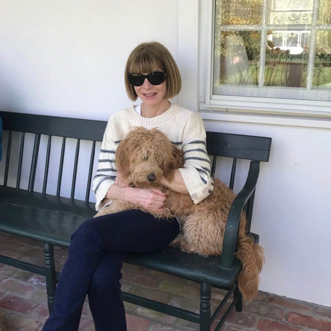 Vogueさんのインスタグラム写真 - (VogueInstagram)「"I know that we have challenges ahead–and please can everyone remember to stay home and be safe—but I also know we can get through it together, and even find moments of joy along the way." At the link in our bio, Anna Wintour shares her thoughts on positivity and creativity amid the global coronavirus pandemic.」3月31日 0時00分 - voguemagazine