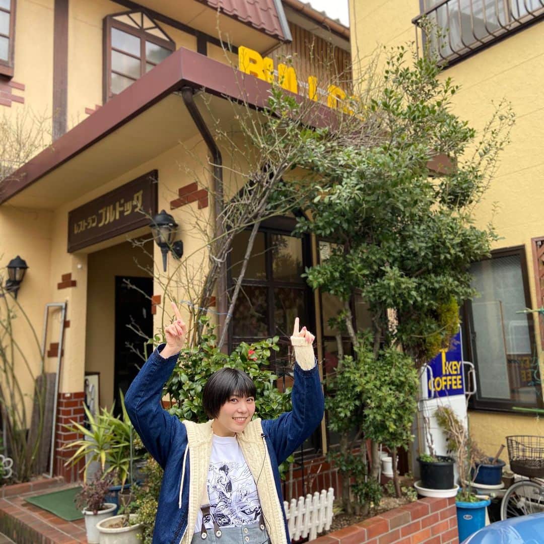 Negiccoのインスタグラム：「カレーなる世界。﻿ ﻿ #BSN﻿ #ブルドック﻿ #Negicco﻿ #Megu」