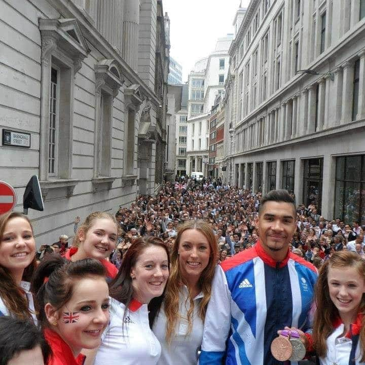 ジェニファー・ピンチズさんのインスタグラム写真 - (ジェニファー・ピンチズInstagram)「Behind the scenes pics from the Olympics!! In honour of the new Olympic date being announced - 23 July 2021 - 8 Aug 2021 💙🖤❤💛💚 ((Taken some from Facebook so if I put something up I wasn't meant to I am sorry girls! Just DM me and I will take it down 😘))」3月31日 0時37分 - jennifer.pinches