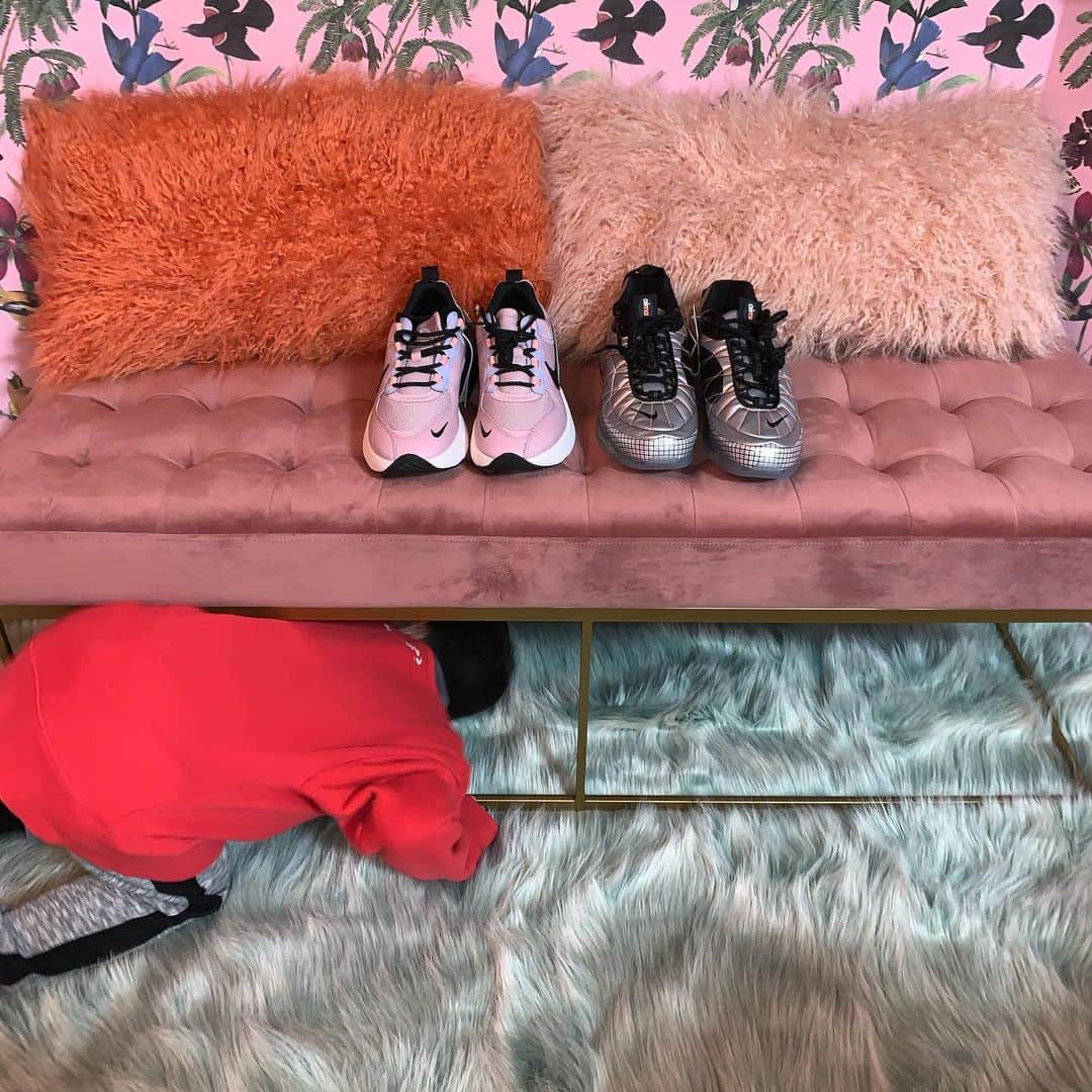 RIEHATAさんのインスタグラム写真 - (RIEHATAInstagram)「(i'm late😬🤚) 3.26 was #AirMaxDay 🎉 my recent airmax fam👟👟💎 @Nike @niketokyo @nikesportswear  #最近のairmaxたち　 #特にシルバーのキルティング感たまらん」3月31日 0時43分 - riehata