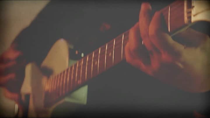 Green Dayのインスタグラム：「Welcome to No Fun Mondays. Going to release a cover song every week until we’re let back out into the world. . This week’s song: "You Can't Put Your Arms Around A Memory" by Johnny Thunders (link in bio) . Love BJ #NoFunMondays」