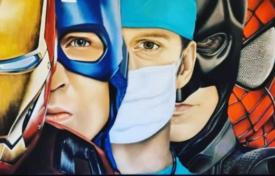 アダム・シャピロのインスタグラム：「Thank you medical workers worldwide. Super heroes, indeed.」