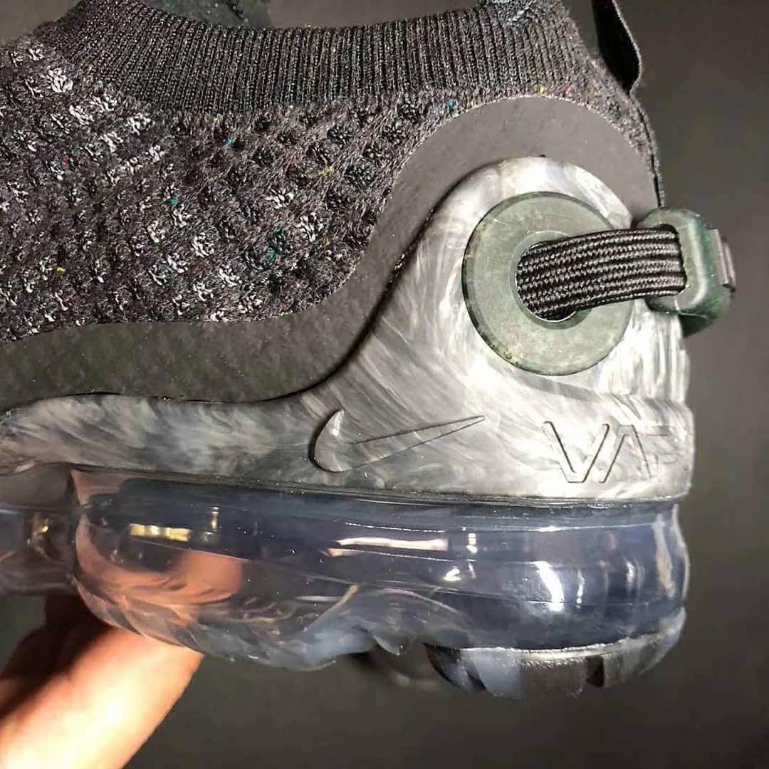 HYPEBEASTさんのインスタグラム写真 - (HYPEBEASTInstagram)「@hypebeastkicks: Here's a first look at "Black/Grey" iteration of the @nike Air Vapormax 2020. Featuring a two-tone recycled Flyknit upper, the silhouette boasts grey Swooshes at the midfoot, markings on the FlyEase laceless technology, heel tabs and extended heel counter at the rear while sitting atop a translucent VaporMax sole unit with more distinct rubber outsole segments. Stay tuned for release info.⁠⠀ Photo: @wavegod_thelegend」3月31日 4時48分 - hypebeast