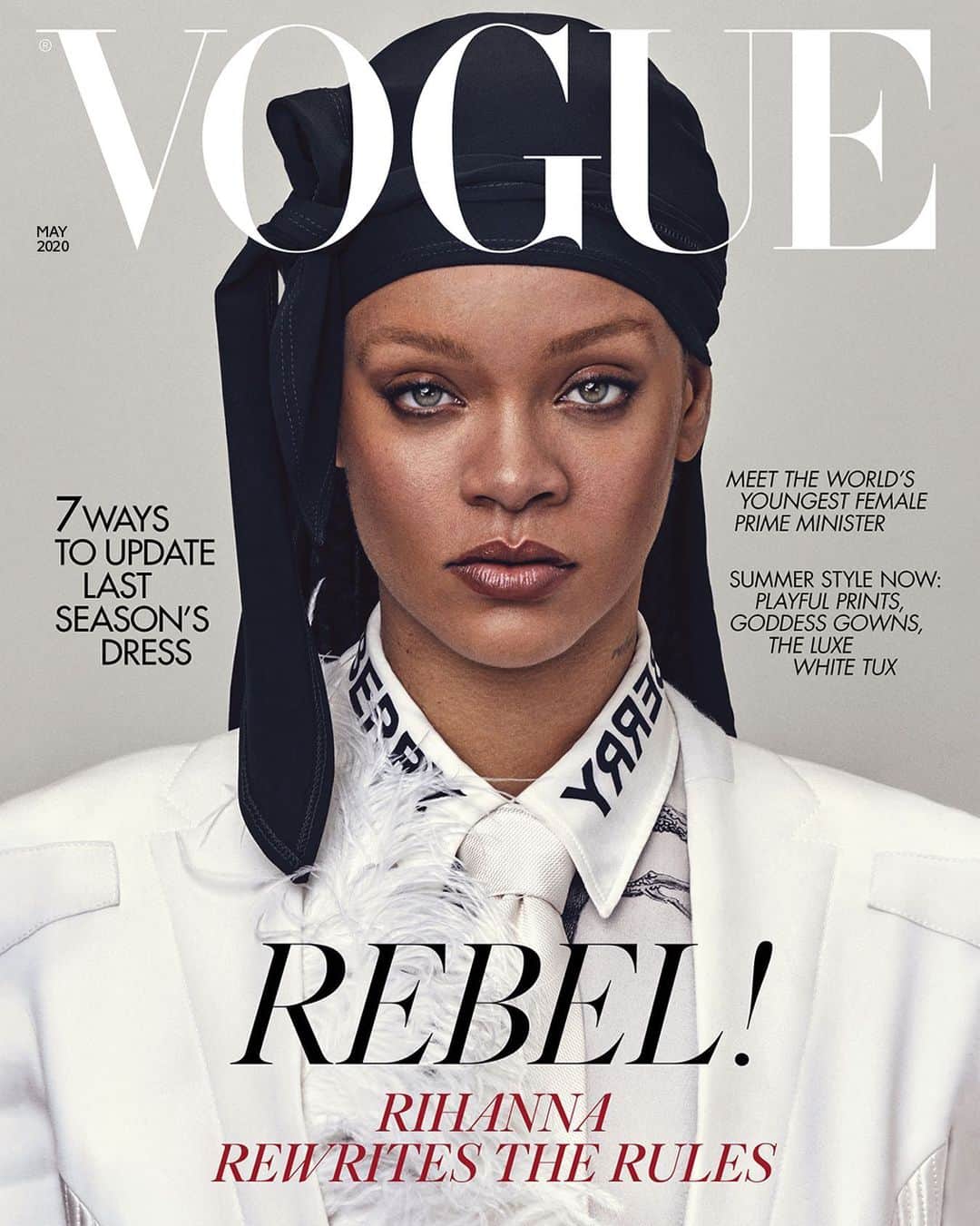 リアーナのインスタグラム：「Gang back in da Stu!! @Edward_Enninful and I are back at it again with @StevenKleinStudio for the May 2020 cover of @BritishVogue 🥰✊🏿 available Friday, April 3rd! . Wearing all @Burberry by @RiccardoTisci17, and a custom @StephenJonesMillinery durag. Photographed by @StevenKleinStudio and styled by @Edward_Enninful, with hair by @YusefHairNYC and @NaphiisBeautifulHair, make-up by @IsamayaFfrench using @FentyBeauty and nails by @RedHotNails. With thanks to @JillDemling.」