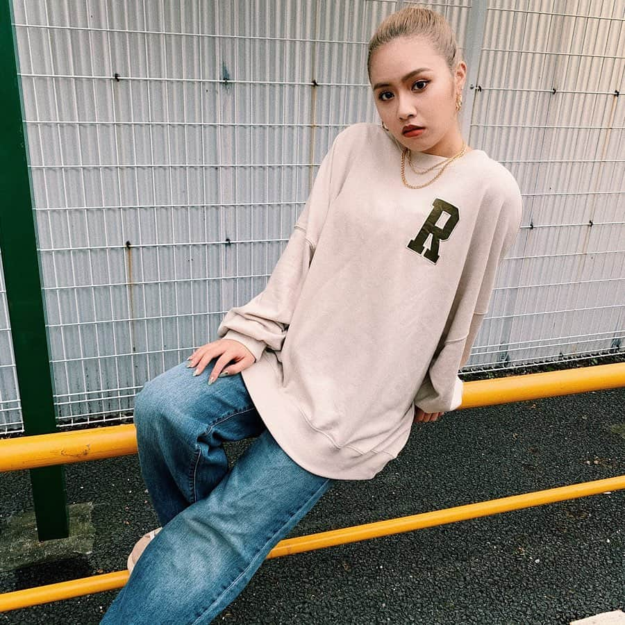 舞石まことさんのインスタグラム写真 - (舞石まことInstagram)「﻿ さくらのブランドの服🤎👱🏻‍♀️﻿ ブランド設立おめでとう！！！﻿ ﻿ 服全部かわいいネ✌🏻﻿ ﻿ #rumors #ルモアーズ #関口さくら」3月31日 15時51分 - makotomaishi