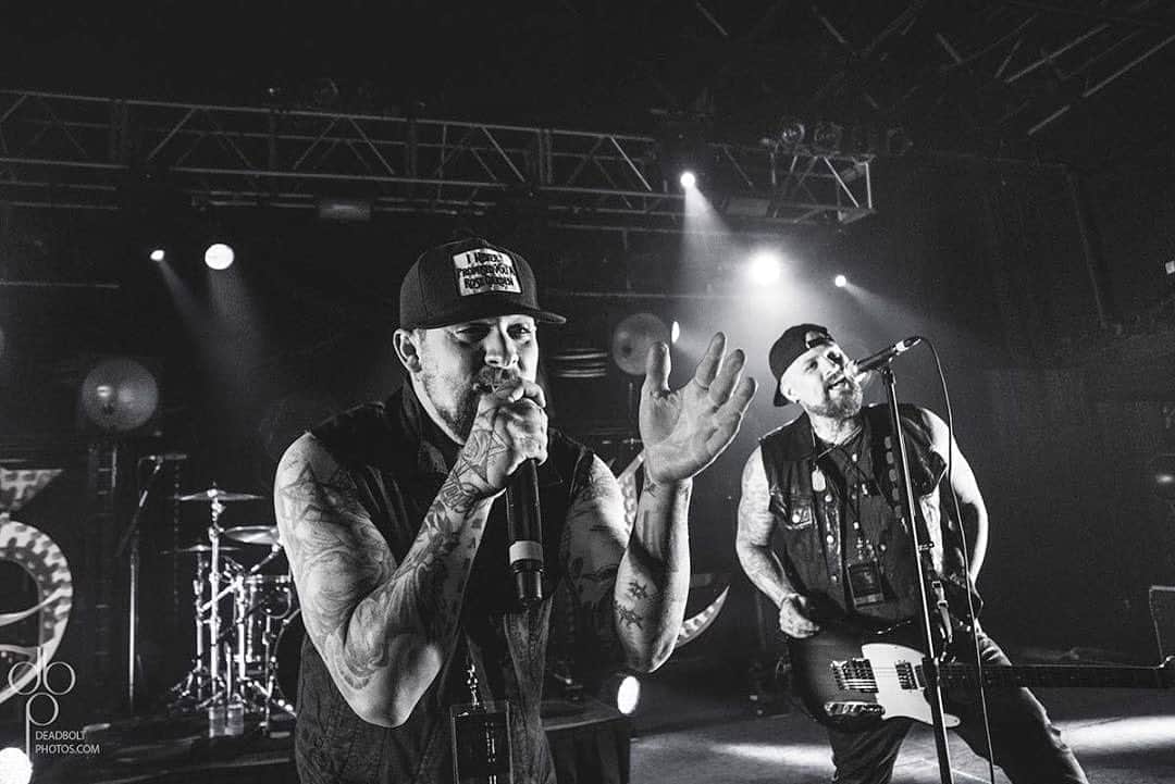 Good Charlotteのインスタグラム：「big love always to @starlandballroom, everyone in NJ and surrounding areas 📷: @deadboltphotos」