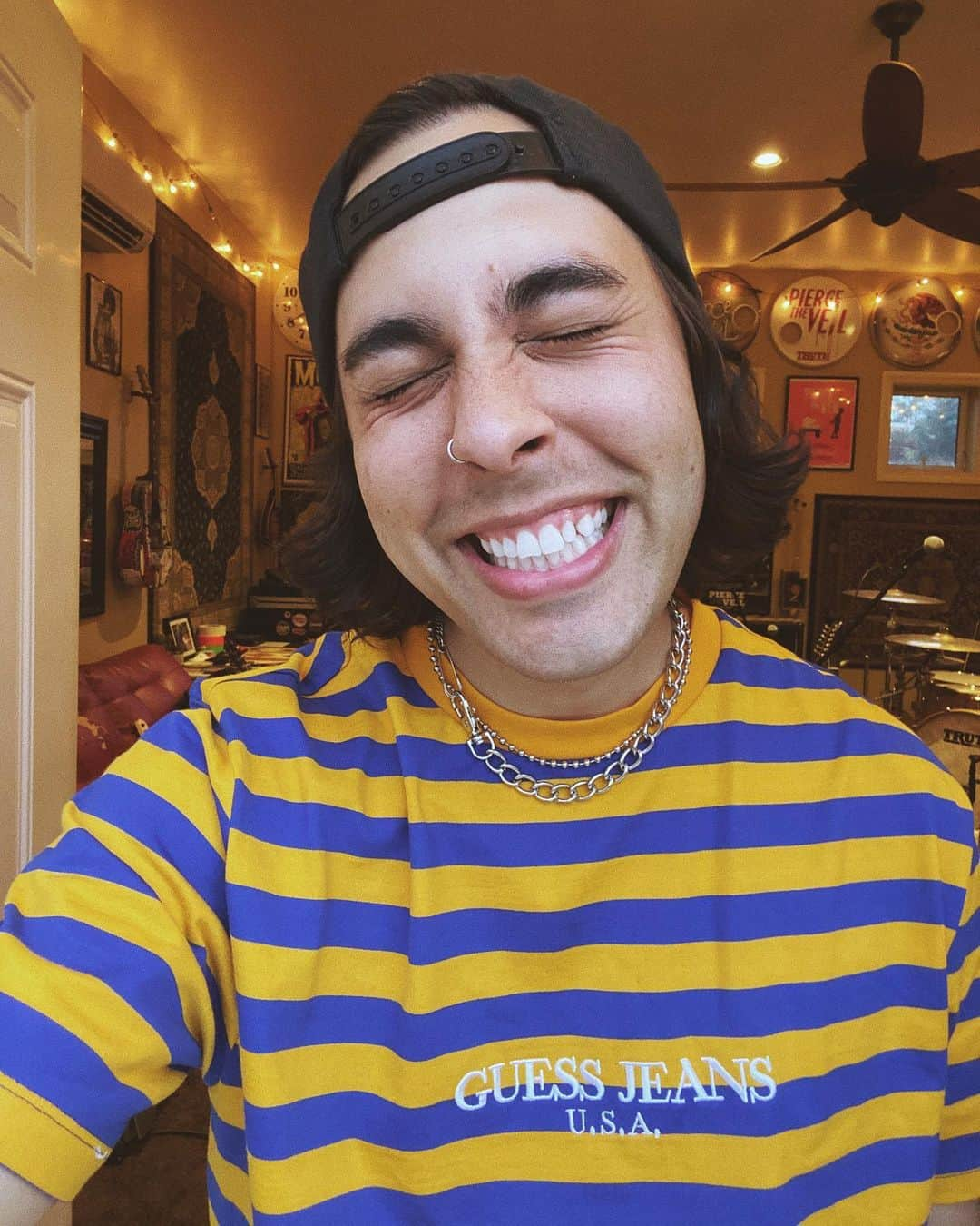 ピアス・ザ・ヴェイルさんのインスタグラム写真 - (ピアス・ザ・ヴェイルInstagram)「Smile for me ❤️」3月31日 9時57分 - piercetheveil