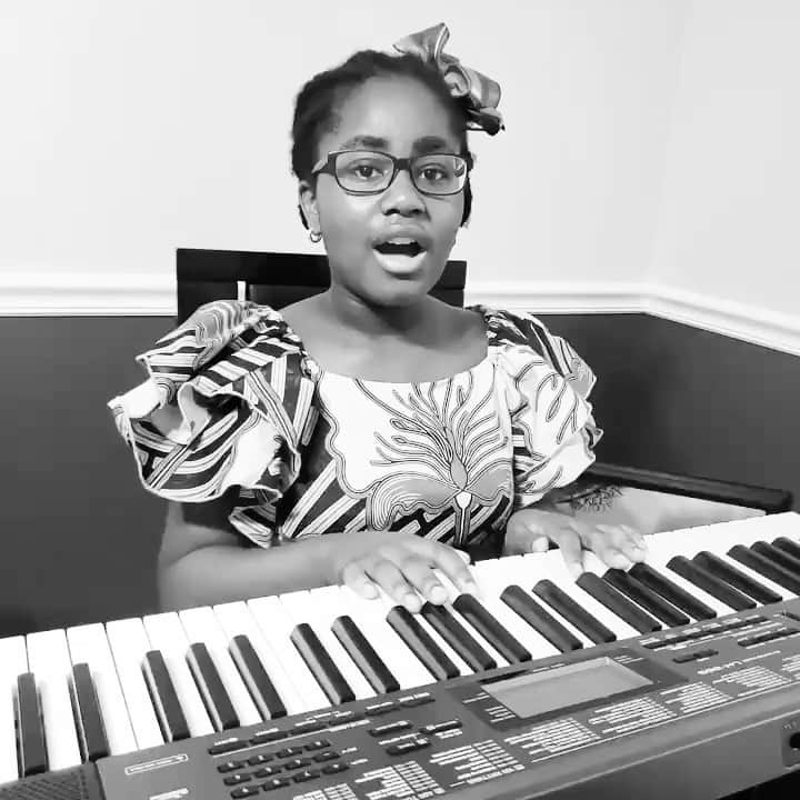 シャノーラ・ハンプトンのインスタグラム：「My sister, Dr. Felicia Richardson, is the principal of this amazingly talented 5TH grader! Jordan Ibekwe thank you for this reminder. #WeAretheWorld #StayHome #AnnieBurnsideElementary #Columbia #SC」