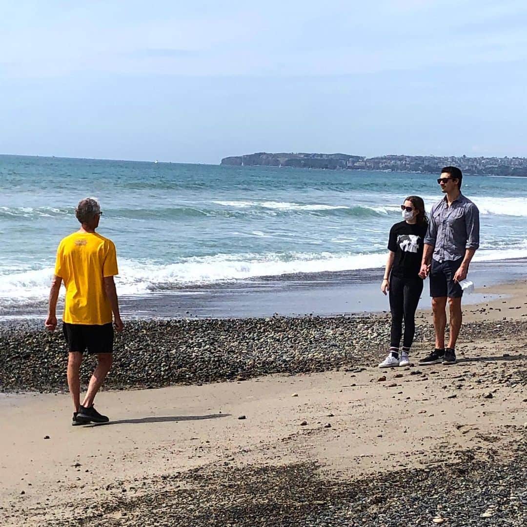 アレックス・ブノワさんのインスタグラム写真 - (アレックス・ブノワInstagram)「Quarantine update: Made it to San Clemente, did a bunch of stairs, social distancing with the parents, wore masks」3月31日 12時45分 - alexbenoit95