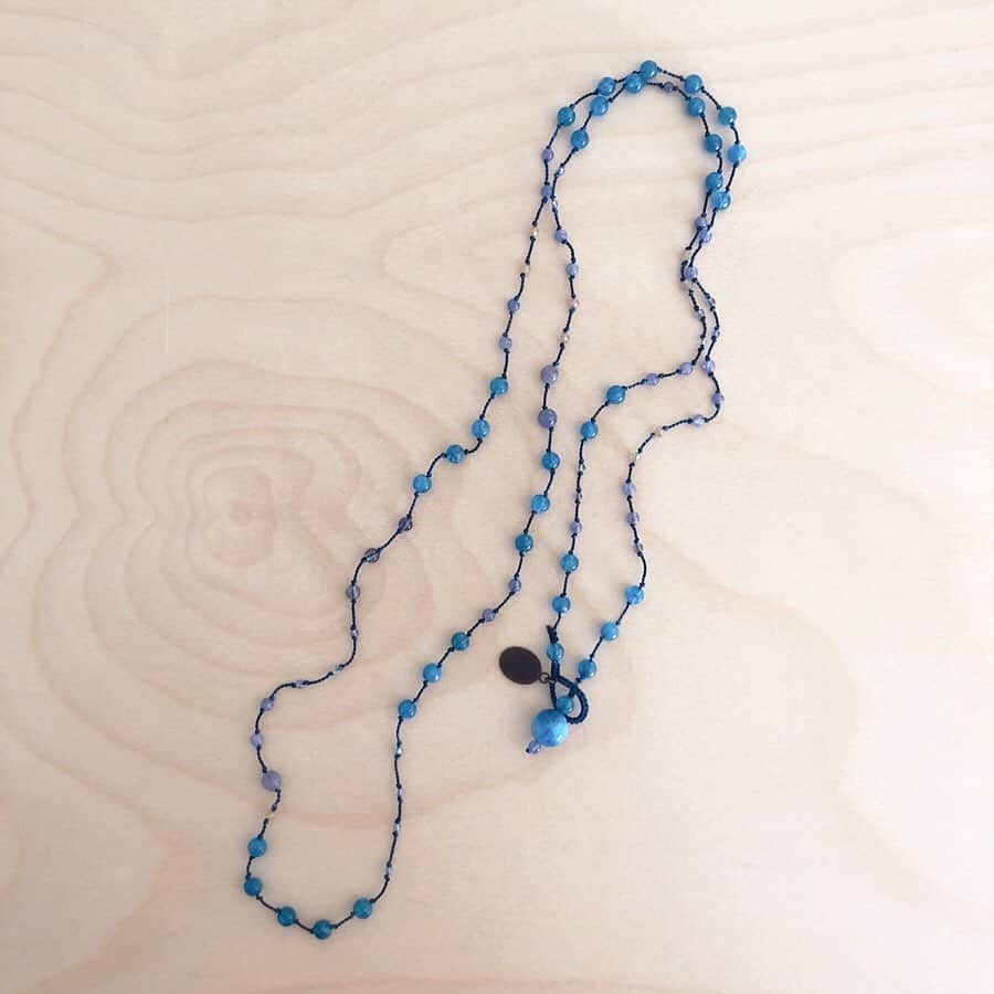 ミキアさんのインスタグラム写真 - (ミキアInstagram)「tanzanite / blue apatite AIYANA necklace  #mikiajewelry #mikia #tanzanite #blueapatite #necklace #jewelry」3月31日 13時50分 - mikiajewelry