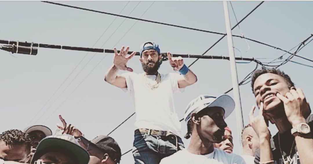 ラッセル・ウェストブルックのインスタグラム：「Hussle Day!! R.I.P to the legend NH NIP!!! 🏁🏁🏁 We miss you bro!! #themarathoncontinues」