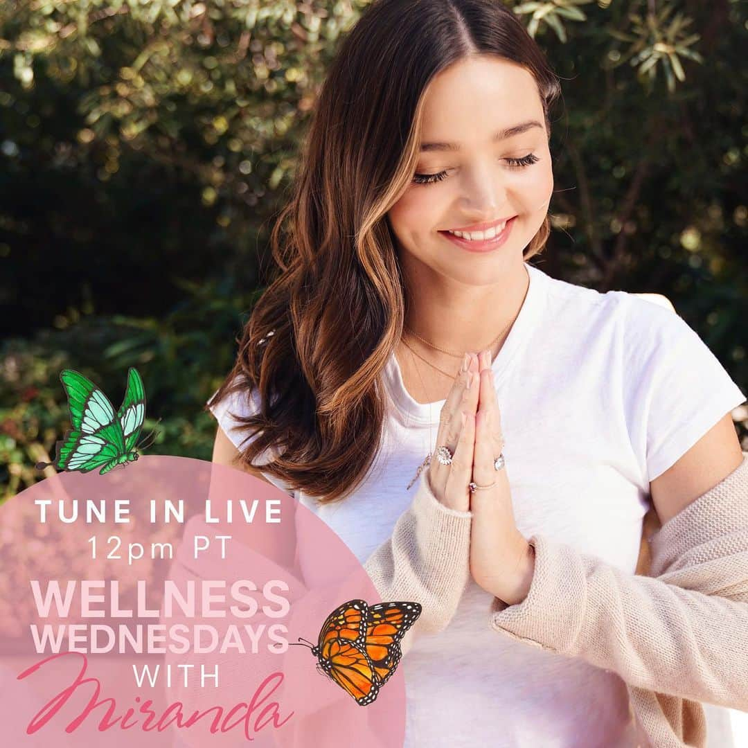 ミランダ・カーさんのインスタグラム写真 - (ミランダ・カーInstagram)「Tune in every Wednesday at 12pm PST for a live chat with me and a friend from my wellness black book 💖 Health, wellness and self-care is something I’ve been passionate about from a young age, and I feel we can all really learn something from each other if we are able to share our knowledge and experiences. I’m excited to share with you some of the practices and tools that have personally helped me throughout my wellness journey. Each week will feature a different guest and practice that we can easily do at home together🏠❤️🧘🏻 Enjoy! #stayhome #staypositive #wellnesswednesdays」4月1日 1時04分 - mirandakerr