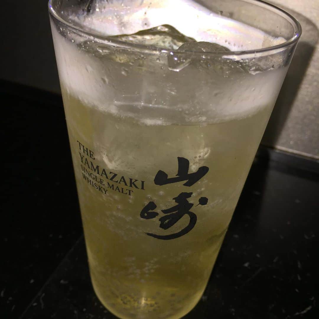 山出雄大さんのインスタグラム写真 - (山出雄大Instagram)「酒テロで出歩いた気分に。。 最後のはシンプルにテロです。。。 #ダークホース山出 #お酒好きな人と繋がりたい #お酒」4月1日 1時17分 - de_yama