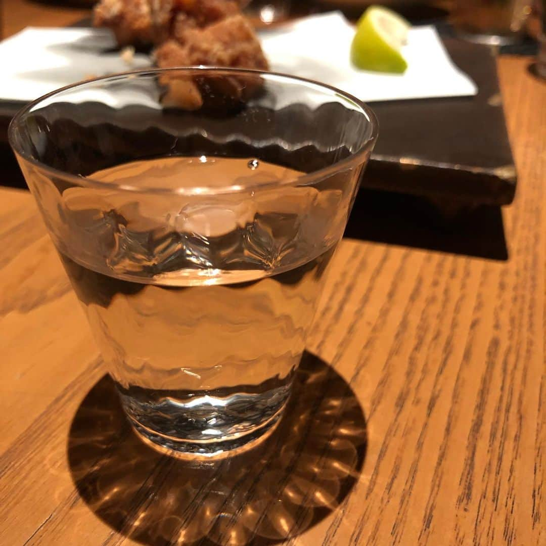 山出雄大さんのインスタグラム写真 - (山出雄大Instagram)「酒テロで出歩いた気分に。。 最後のはシンプルにテロです。。。 #ダークホース山出 #お酒好きな人と繋がりたい #お酒」4月1日 1時17分 - de_yama