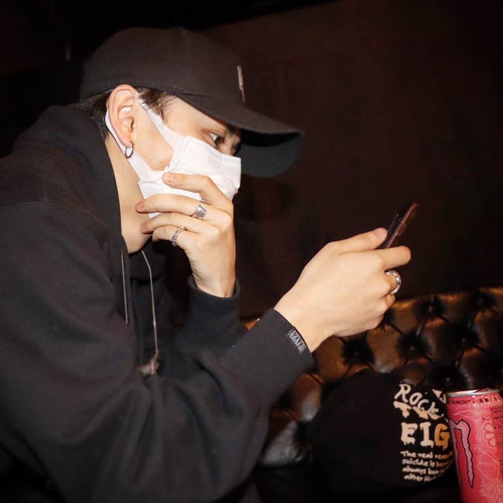 中垣悟のインスタグラム：「4月😷」
