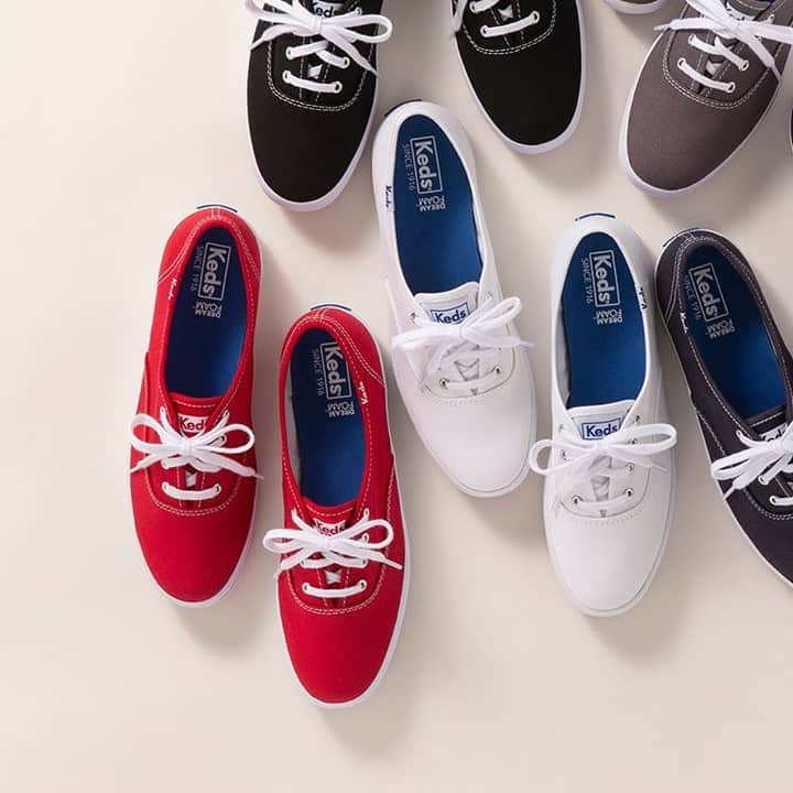 Keds Japanさんのインスタグラム写真 - (Keds JapanInstagram)「repost @keds  #Keds #ladiesfirst #kedsstyle #sneakers  #whitesneakers #blacksneakers #redsneakers #colorfulsneakers #sneakerholics #kickstagram #sneakerlover #sneakergirl #casualoutfits #womanstyle #womanfashion #ootd #outfit #casualstyle #colorful  #ケッズ #スニーカー #スニーカー女子 #白スニーカー #黒スニーカー #赤スニーカー #カラフルスニーカー #カジュアルコーデ #カジュアルファッション #スニーカーコーデ #👟」3月31日 18時01分 - keds_japan