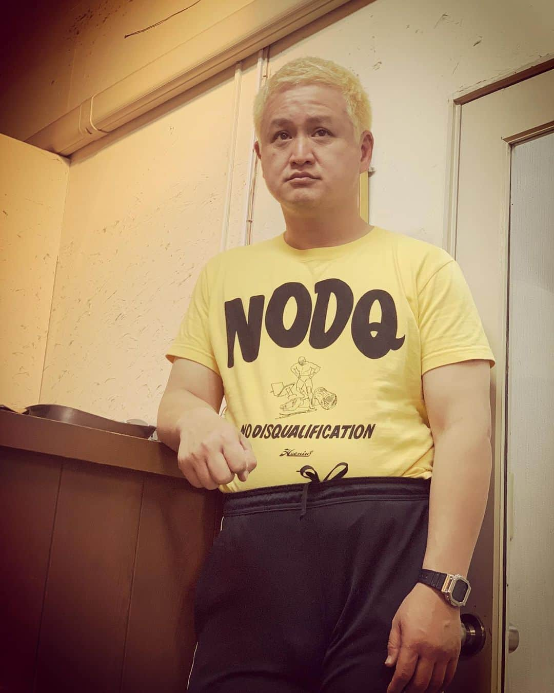 杉本知香さんのインスタグラム写真 - (杉本知香Instagram)「福ちゃん😆 Tシャツイン可愛い❤️ 日曜日のおとうさんスタイル❤️ #中目黒美容室 #ガリットチュウ福島 #ガリットチュウ #福島善成」3月31日 18時15分 - sugimotoc