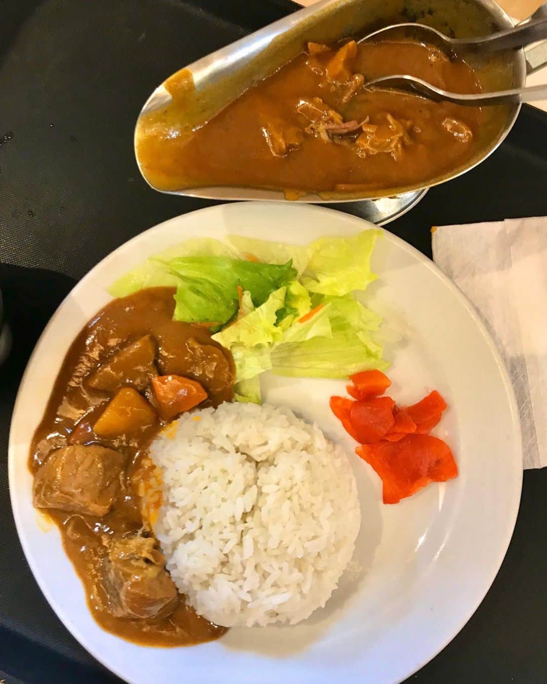 Li Tian の雑貨屋さんのインスタグラム写真 - (Li Tian の雑貨屋Instagram)「So much has changed Liang Court and sadly it’s closing down its doors end of this month. This Japanese curry kiosk just outside Meidiya Supermarket serves pretty good Japanese curry at the average price of $10.  Wish there were more non-fried items as all the meats are fried except this beef curry version. • • #sgeats #singapore #local #best #delicious #food #igsg #sgig #exploresingapore #eat #sgfoodies #gourmet #yummy #yum #sgfood #foodsg #burpple #beautifulcuisines #bonappetit #instagood  #eatlocal #sgrestaurant #japanese #curry」3月31日 19時23分 - dairyandcream