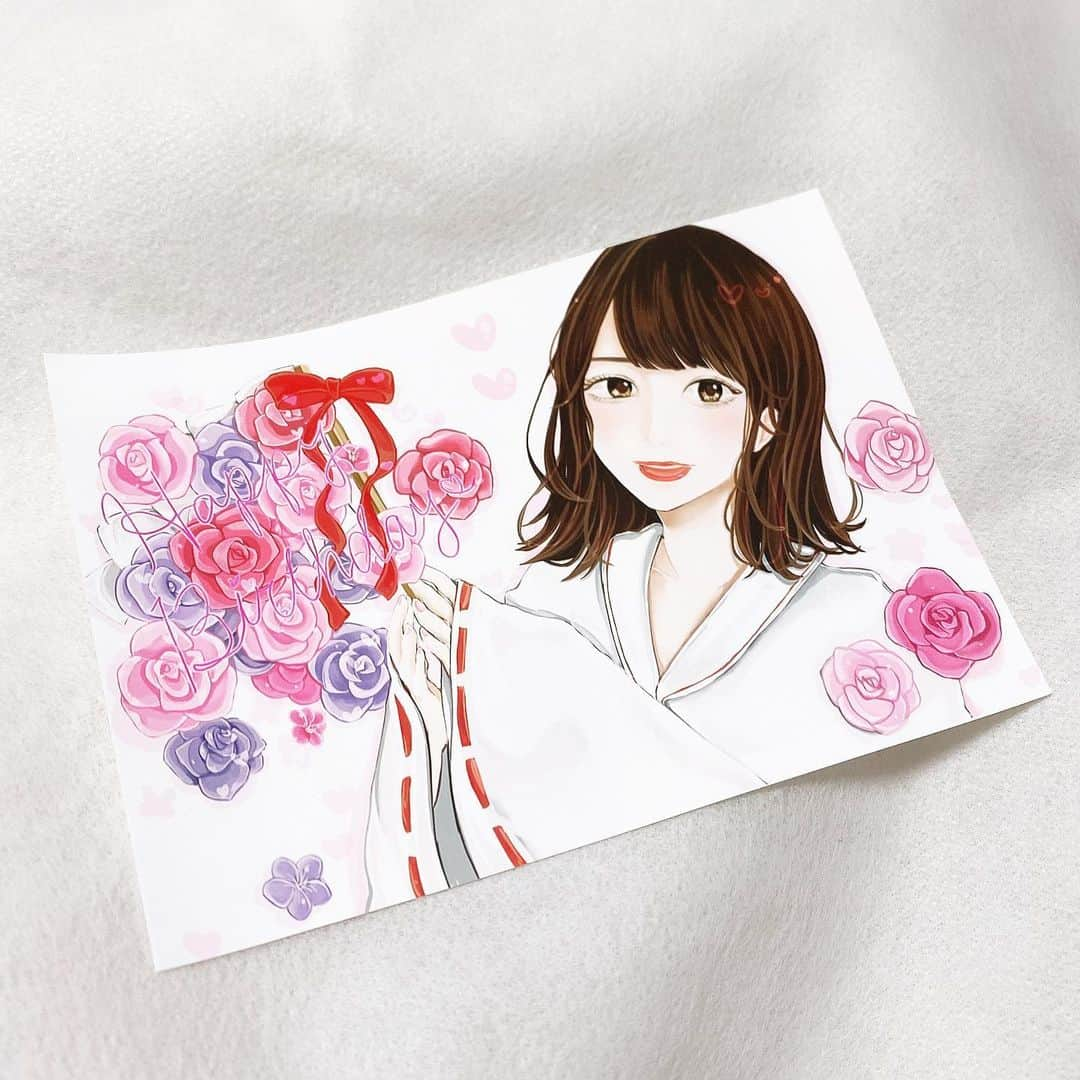 綺音さんのインスタグラム写真 - (綺音Instagram)「ファンの方が、描いてくれた私の絵を 写真に印刷して誕生祭のときにプレゼントしてくれたんだけど ほんとに可愛い………… 絵うますぎるし配色が大好き過ぎて ずーーーっと部屋に飾ってる🌷 ありがとう✿ﾟ❀.(*´▽`*)❀.ﾟ✿」3月31日 19時32分 - kannagi_ayane