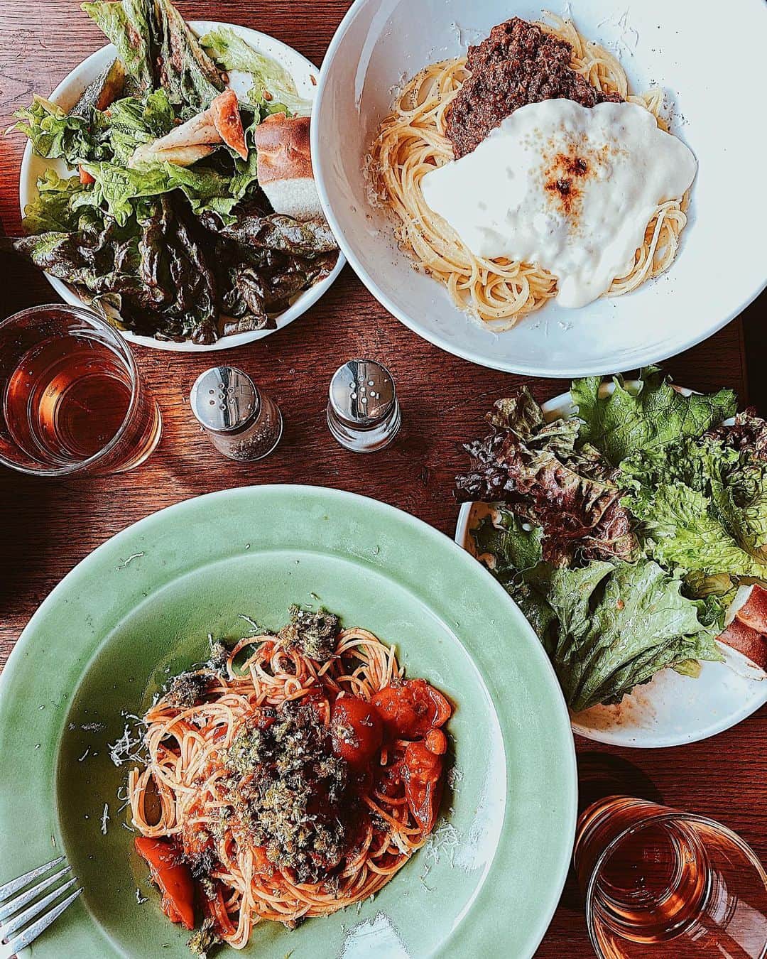 のインスタグラム：「𝐹𝑢𝑛 𝑙𝑢𝑛𝑐ℎ🤍 . 仕事の合間のひと休憩... . #lunchtime #funny #pasta」