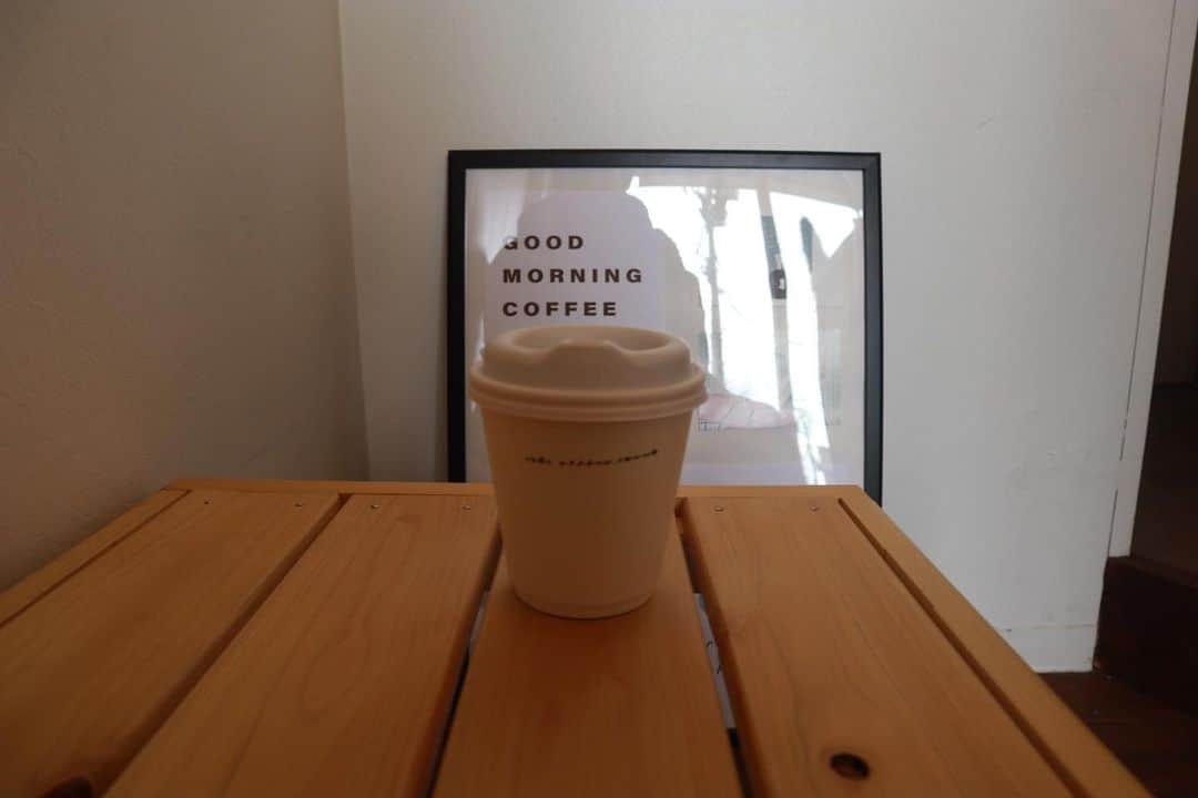 石井輝明さんのインスタグラム写真 - (石井輝明Instagram)「中野。 さすがにこんなにも仕事してないと焦ってくるよね。 なんか他のことしないとね。  #silocoffeestand #cafe #coffee #カフェ #東京カフェ #中野カフェ #カフェ芸人 #ずっと家にいるから書くことないよね #それもあるよね」3月31日 20時03分 - comandanteishii