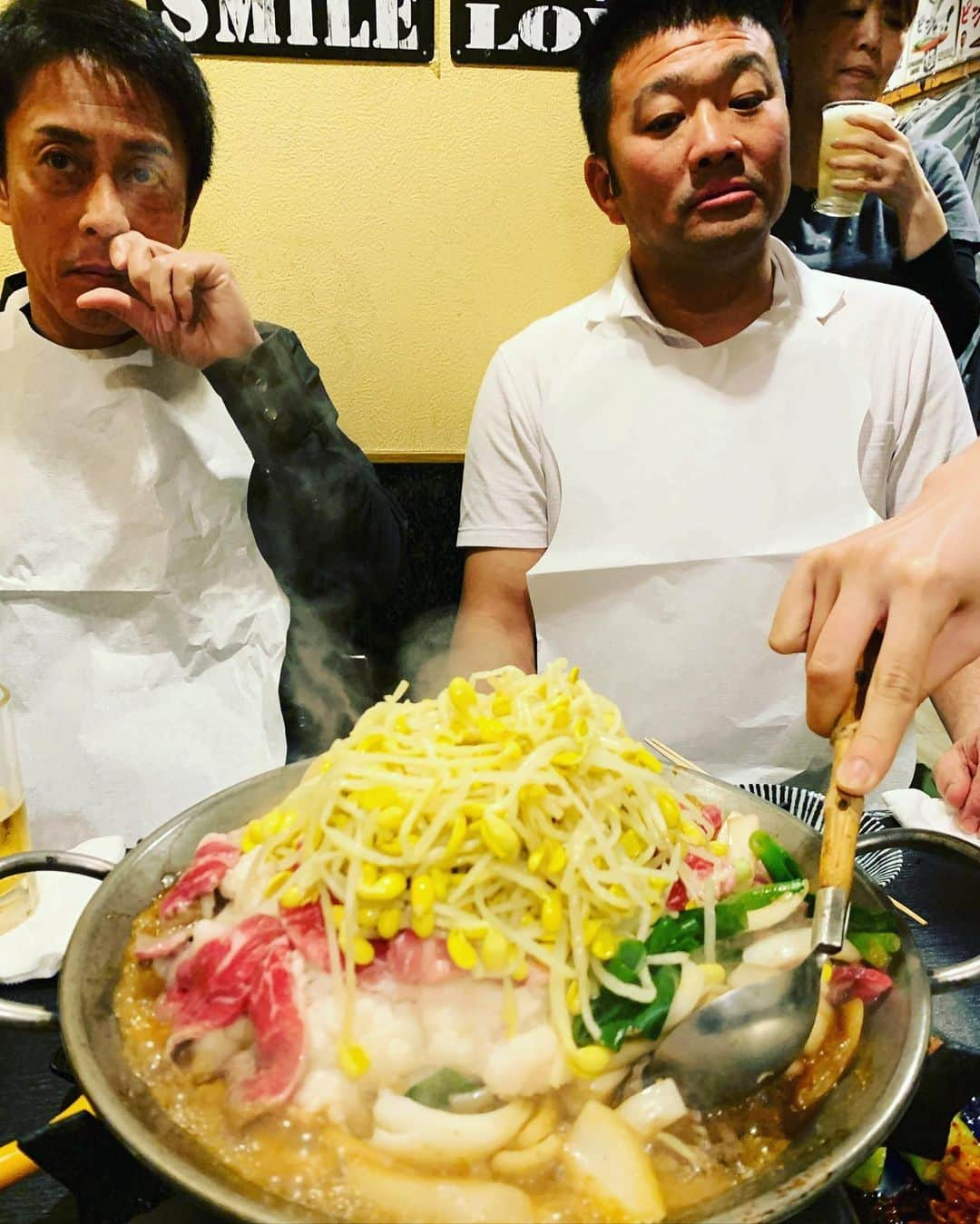 金村義明さんのインスタグラム写真 - (金村義明Instagram)「#弟達と #免疫力アップ #生にんにく大量投入」3月31日 20時25分 - yoshiaki_kanemura