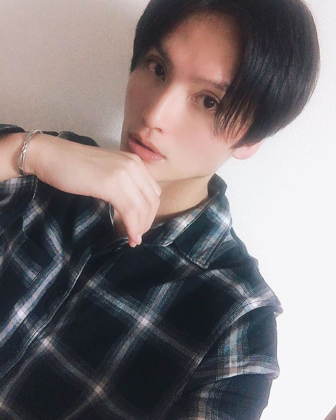 友常勇気さんのインスタグラム写真 - (友常勇気Instagram)「I'm home! I'll do my best tomorrow too. #友常勇気 #今日も闘い抜いて来たぜ #笑 #明日も #やれるべき事をやる」3月31日 20時39分 - yuki_tomotsune