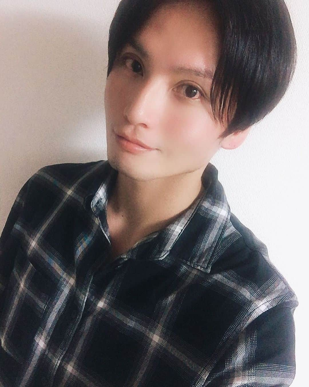 友常勇気さんのインスタグラム写真 - (友常勇気Instagram)「I'm home! I'll do my best tomorrow too. #友常勇気 #今日も闘い抜いて来たぜ #笑 #明日も #やれるべき事をやる」3月31日 20時39分 - yuki_tomotsune