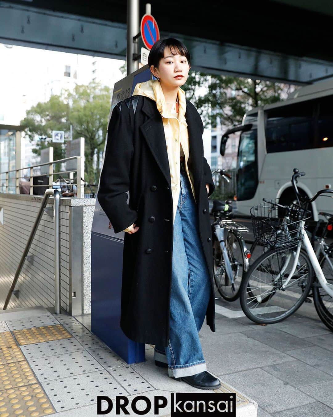 Droptokyoさんのインスタグラム写真 - (DroptokyoInstagram)「KANSAI STREET STYLES @drop_kansai  #streetstyle#droptokyo#kansai#osaka#japan#streetscene#streetfashion#streetwear#streetculture#fashion#関西#大阪#ストリートファッション#fashion#コーディネート#tokyofashion#japanfashion Photography: @fumiyahitomi」3月31日 21時00分 - drop_tokyo