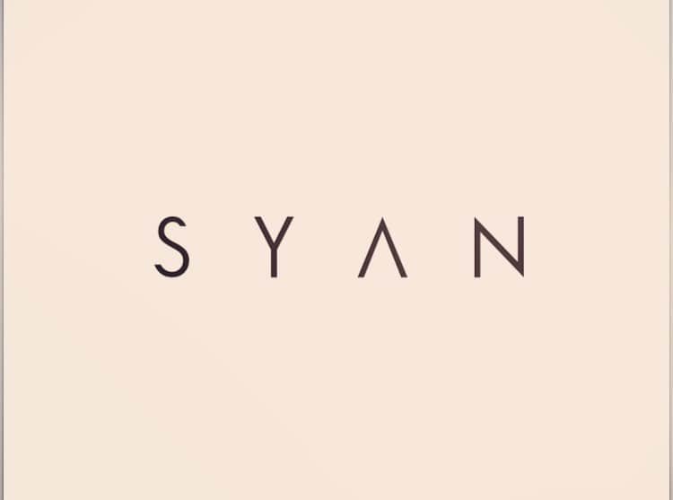野々口祐子のインスタグラム：「【今後の営業についてのご案内】  平素よりSYANをご愛顧いただき誠にありがとうございます。  東京都からの週末や夜間の自粛要請、首相会見の呼びかけを受けまして、今後の状況によって急な営業時間変更、臨時休業などする場合もございます。  現在SYANでは予約数、スタッフ数を制限し最小限の人数での通常営業を行っております。 お客様にはご迷惑、ご不便をおかけする事となり大変申し訳ございません。 . . そして、ご来店されるお客様にもお願いです。 ・可能な限りマスク着用のご協力をお願い致します。 ・ご来店の際、手指消毒、手洗い、体調チェックをお願いしております。 (お客様の症状によっては、施術をお断りさせていただく場合がございますのでご了承下さい。) . .  2週間以内に海外への滞在歴がある方との接触がある方、発熱や咳など風邪のような症状がある方は くれぐれもご無理なさらず、ご来店をお控えいただきますようお願い致します。 .  ご予約の変更、キャンセルも随時お受けしておりますのでお気軽にご連絡下さいませ。  お客様やスタッフ、全ての方々の健康と安全、感染拡大防止のため、何卒ご理解、ご協力頂けますようお願い申し上げます。 . . 皆さまがご無事で笑顔で日々が迎えられるよう SYANスタッフ一同心から願っております。  #syan_tokyo」