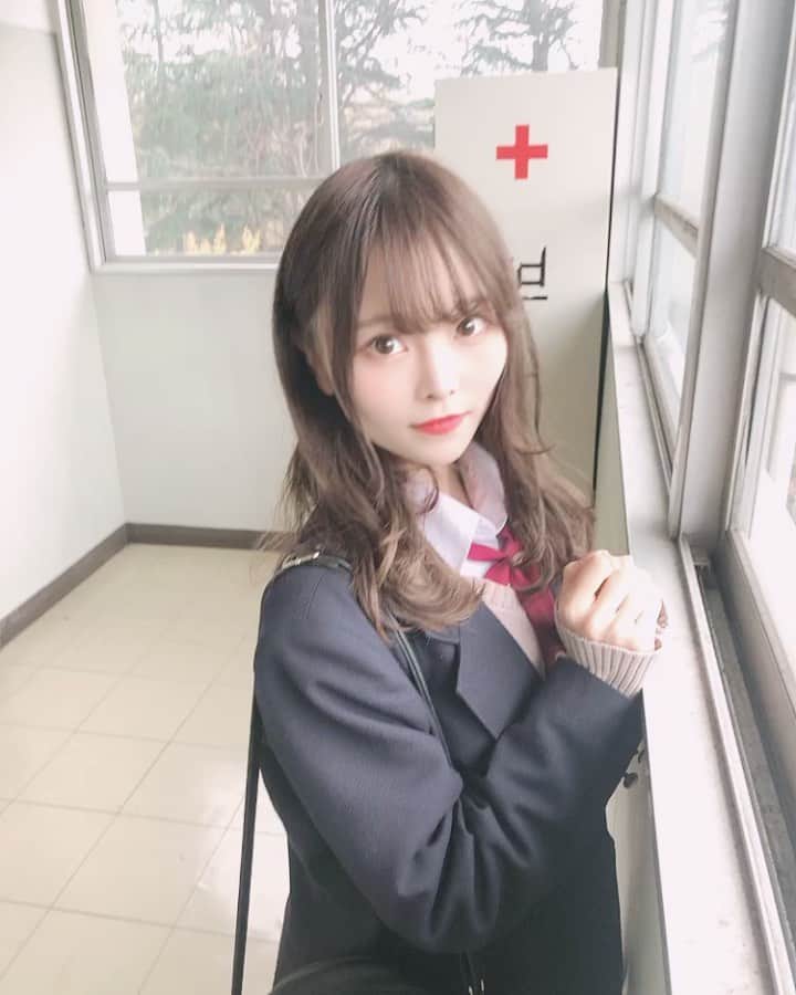 のインスタグラム：「いっぱい遅刻したな〜🙄」