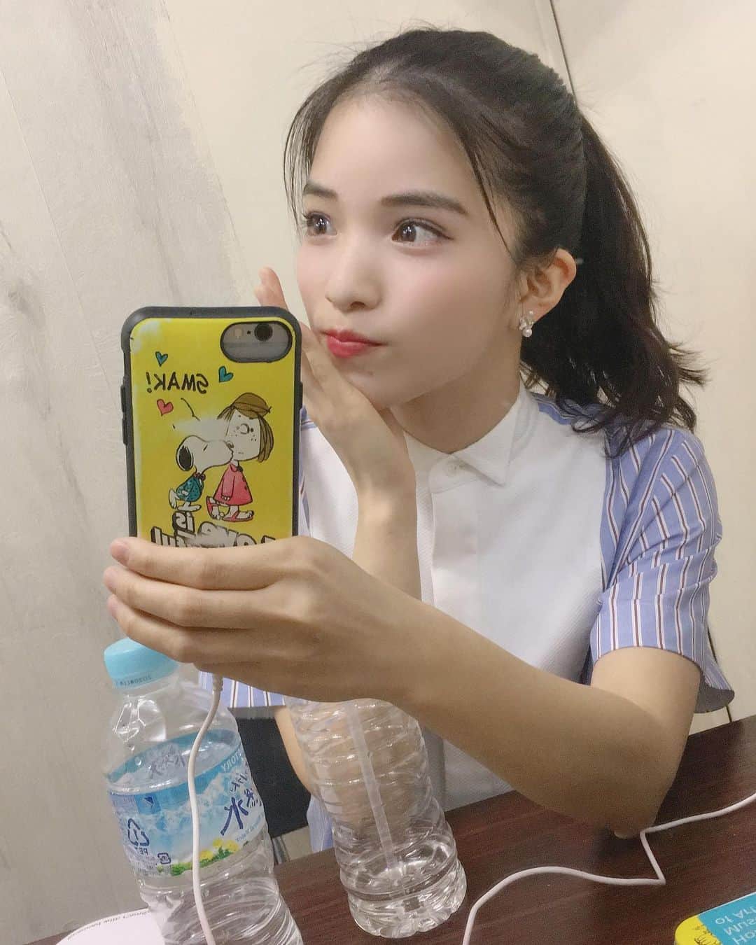 仮谷せいらのインスタグラム：「お仕事がある方もいるし 生活の事もあるから難しいけど 用事が無い人はなるべくお家にいましょう🏠  仮谷は今バイトも1ヶ月以上無いし(やばみ😨) 症状は無いけど、 保菌している可能性もある… と思って行動しています！！ 早く皆さんとライブハウスで会えますように…  #StayAtHome  #お家にいよう」