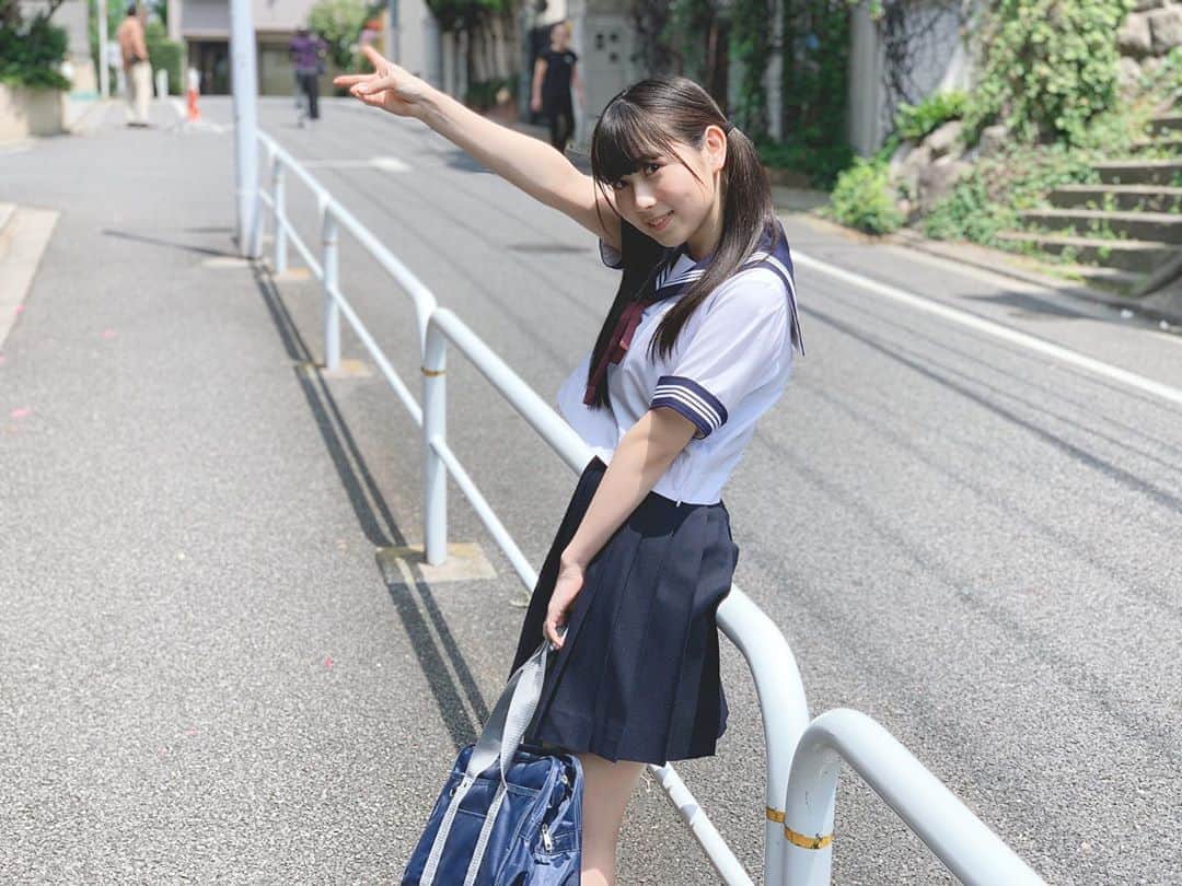 井上瑠夏さんのインスタグラム写真 - (井上瑠夏Instagram)「おわる〜🥺﻿💭 ﻿ ﻿ #LJK ﻿ #JK﻿ #学生  #ありがとう﻿ #制服」3月31日 23時42分 - ruka_inoue48