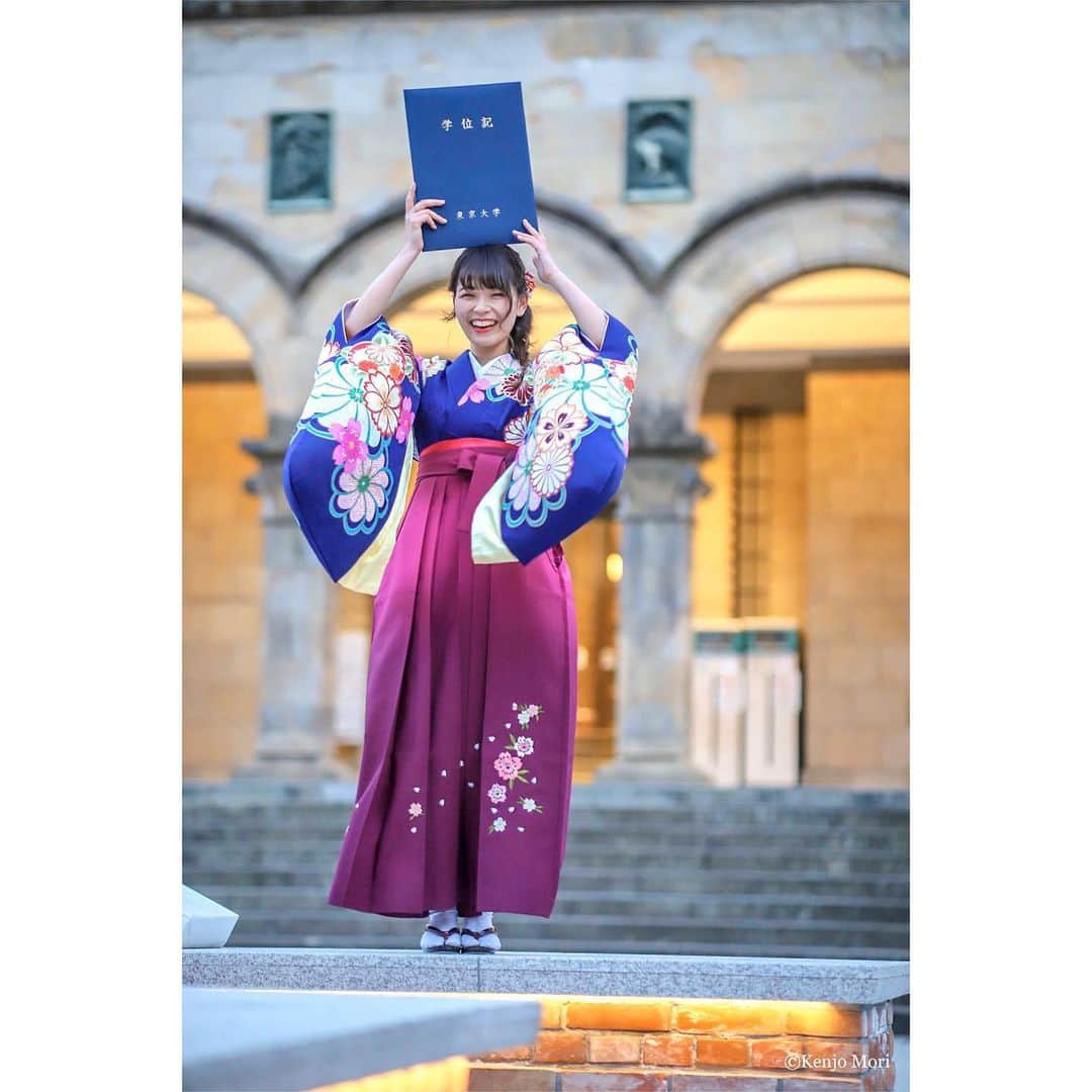 佐野来実さんのインスタグラム写真 - (佐野来実Instagram)「. . 2020年3月24日、東京大学法学部を卒業いたしました。 明日からはついに社会人になります。 皆様に支えられ、ここまで来ることができました。 感謝申し上げます。  これからも、謙虚で素直で誠実に、しかし自分を見失わないように頑張っていきます。」4月1日 0時24分 - misstodai201802