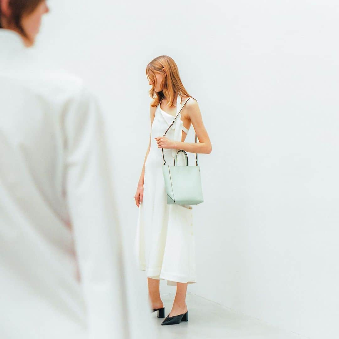 エポイさんのインスタグラム写真 - (エポイInstagram)「SS20 '02 TOTE BAG S in refined "MINT". . #epoi #エポイ #バッグ #bag #epoicolors #ミント #グリーン #ss20」4月15日 18時53分 - epoi_official