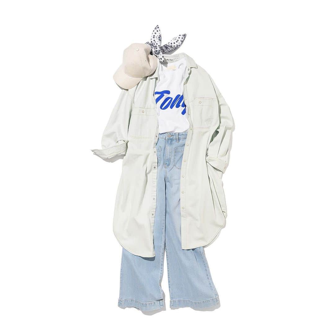 JACK&MARIE / ジャックアンドマリさんのインスタグラム写真 - (JACK&MARIE / ジャックアンドマリInstagram)「. STYLING OF THE MONTH﻿ 今月のメンズ & ウィメンズおすすめコーデのご提案。﻿ ﻿ リラクシーシルエットのデニムonデニム﻿ ﻿ トップスとボトムスのデニムの色差でメリハリを出せば、初夏のワントーンルックが完成します。﻿ ﻿ ロゴが大きくデザインされたTony Taizsun別注Tシャツは、デニムにインして、縦長シルエットを作り上げて。﻿ デニムシャツはワンピとして着る事もできる万能な一枚。﻿ ﻿ #jackandmarie﻿ #mariemiller﻿ #tonytaizsun﻿ #rollasjeans  #tee﻿ #denim #denimshirt  #denimpants #cap #tshirt #tシャツ #デニム #デニムシャツ  #ジャックアンドマリー」4月15日 18時59分 - jackandmarie_official