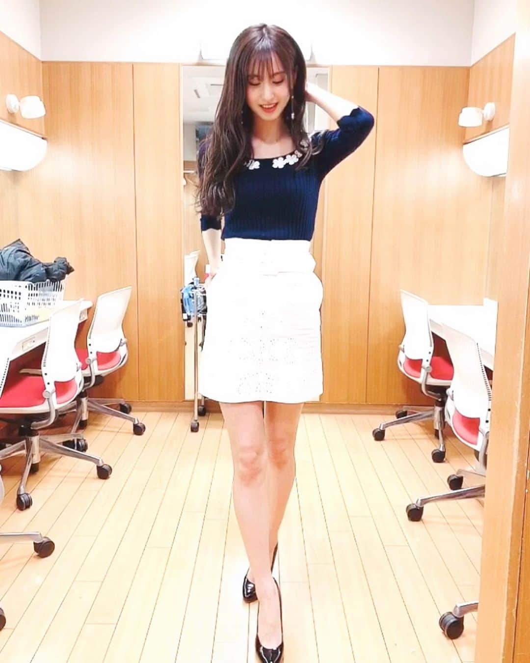 阿部菜渚美さんのインスタグラム写真 - (阿部菜渚美Instagram)「💐 tops：tocco closet skirt：REDYAZEL ・ @tocco_closet @redyazel #fashion #coordinate」4月15日 19時03分 - nanami_abe73