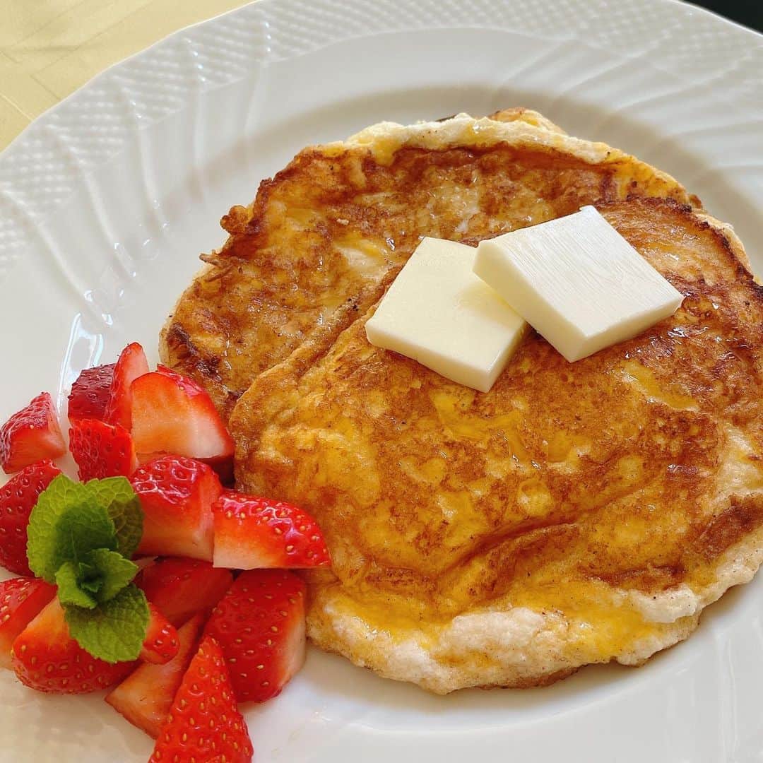 早見優さんのインスタグラム写真 - (早見優Instagram)「Made pancakes with the ricotta cheese! Yummy!! #ricottapancakes  #リコッタチーズパンケーキ  #yummy  #stayhome and #cook」4月15日 12時03分 - yuyuhayami