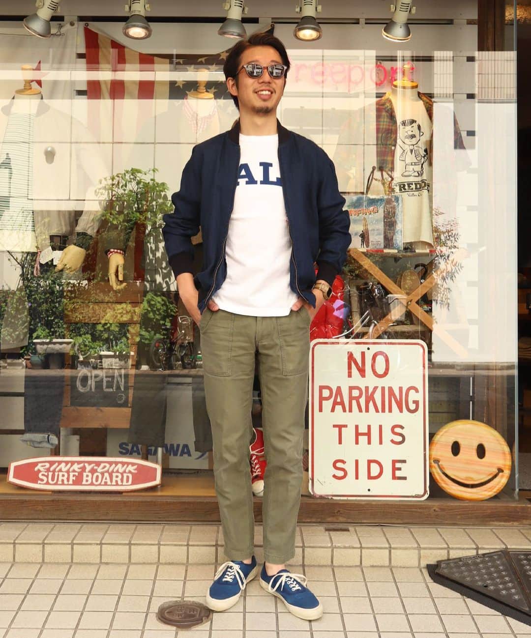 のインスタグラム：「本日のSTYLE  暖かい！  #jacket#candidum #tee#champion #pants#fobfactory #sneaker#doek #glasses#kearny #ivystyle#trad#surf #Freeportueno#tokyo#上野セレクトショップ」